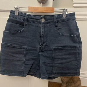 Ripton Women’s Chore Shorts